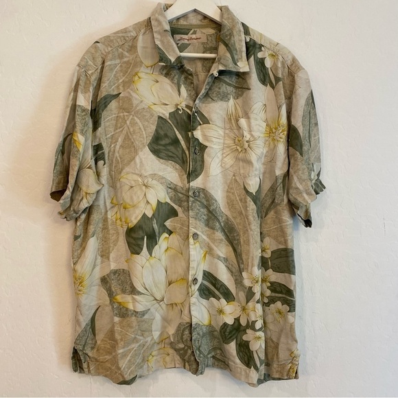 Tommy Bahama Floral Tan Hawaiian Shirt - Picture 4 of 9